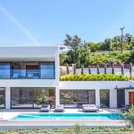 Willa Above The Blue Lefkáda