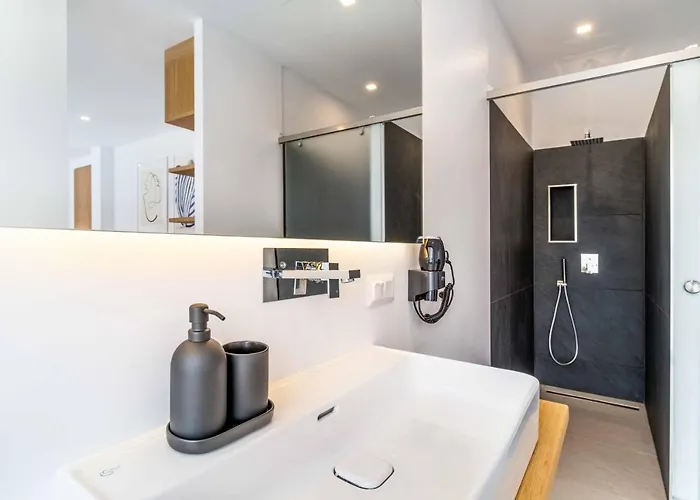 Above The Blue * Lefkáda