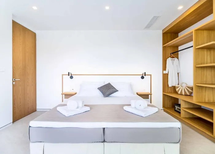 Above The Blue Willa