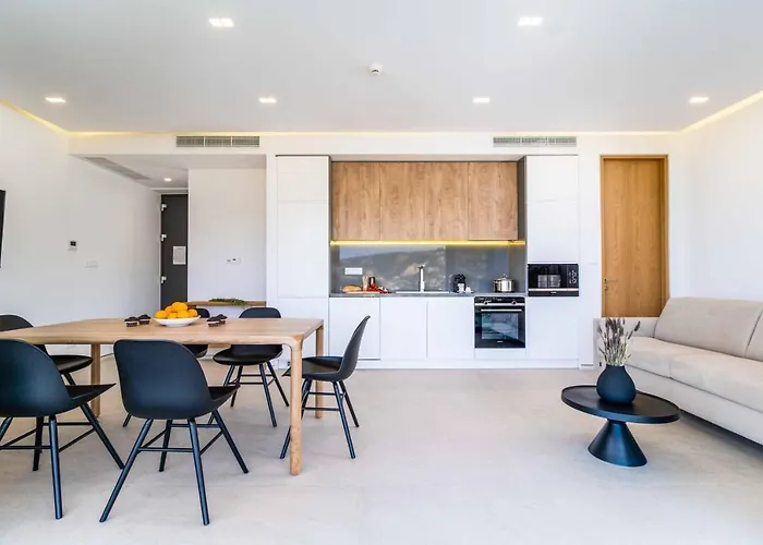 Above The Blue * Lefkáda