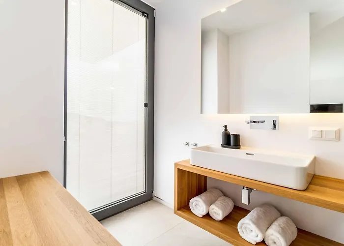 Willa Above The Blue Lefkáda