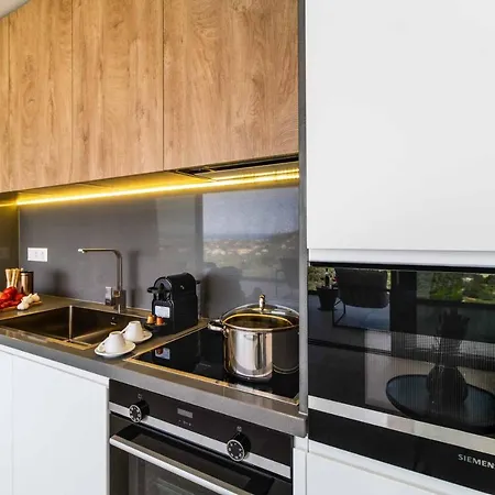 Above The Blue * Lefkáda